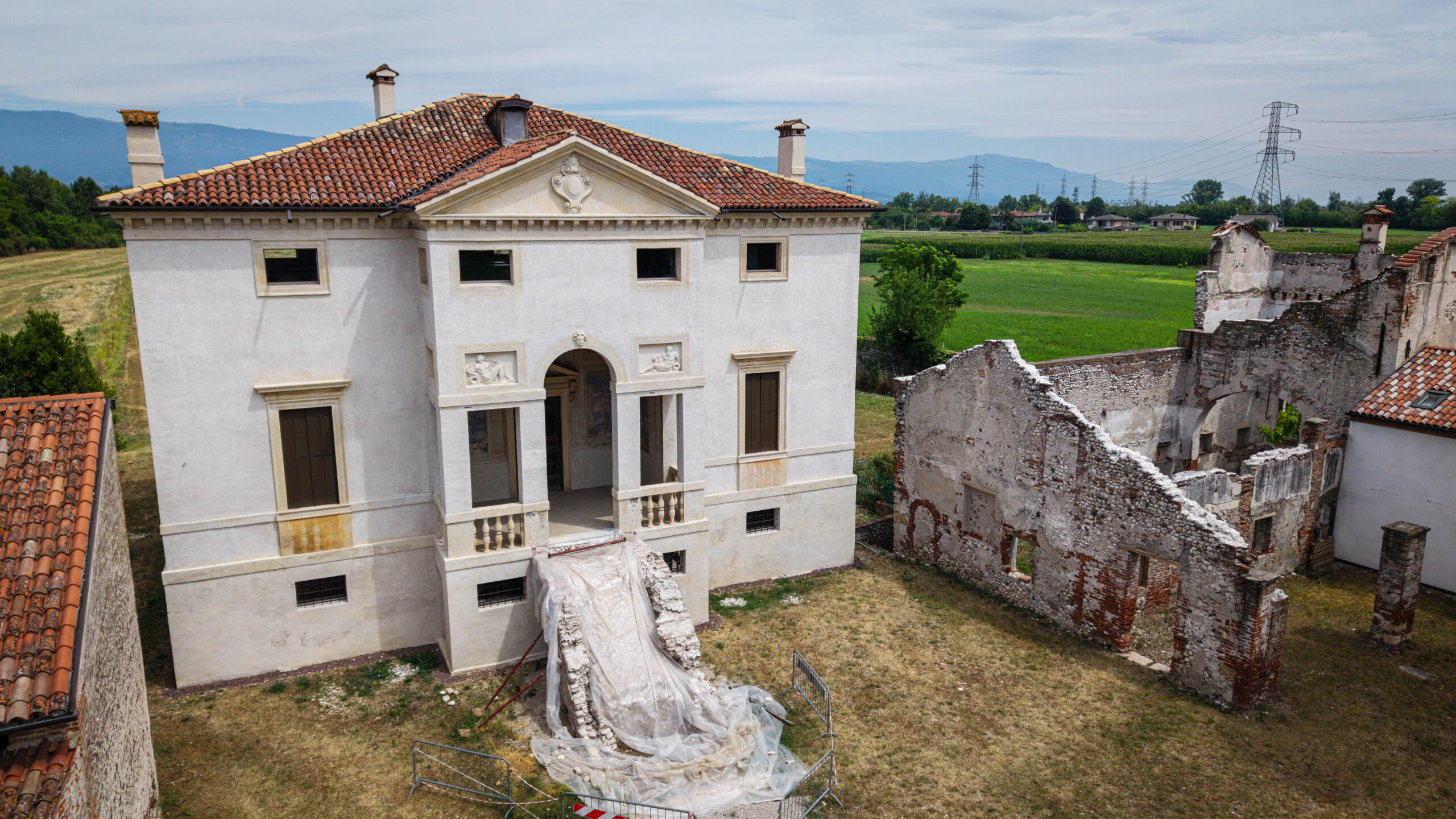 Villa Forni Cerato vista dall'alto